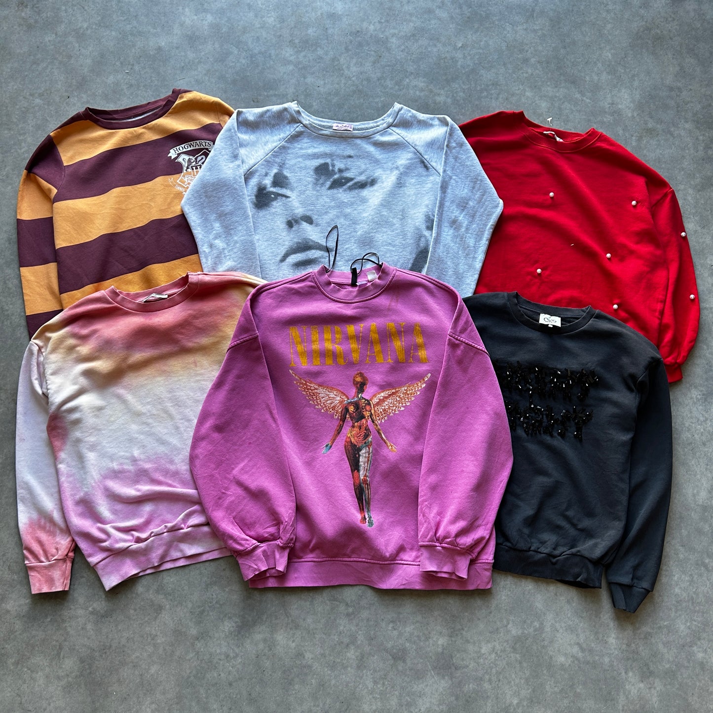 Női KAPUCNI NÉLKÜLI Pulóver - 25 KG