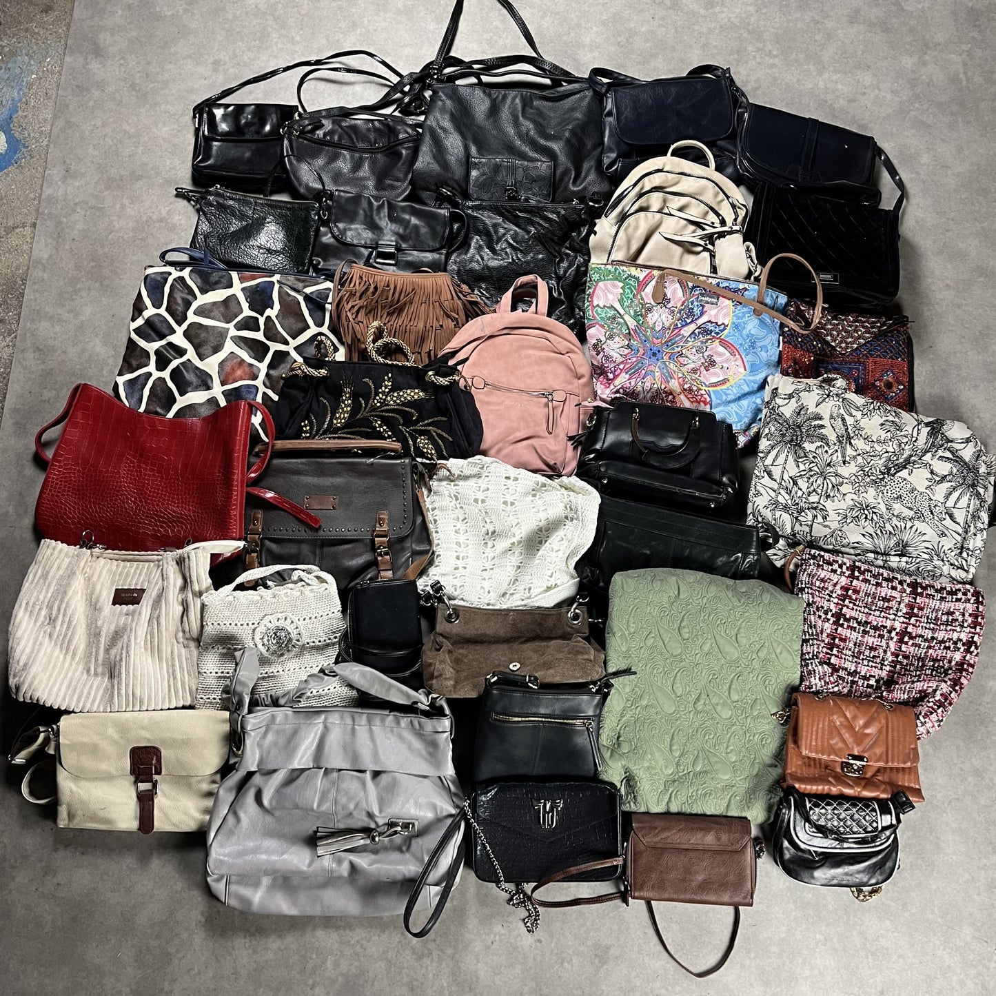 1. Osztály Női Táska-Öv (FAST FASHION) MIX - 58DB #180